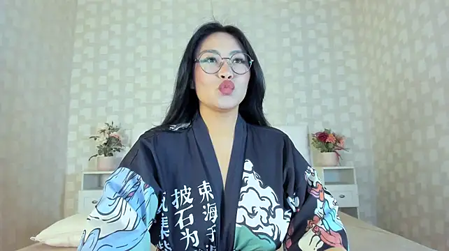 NatsumiHun's Live XXX Chat