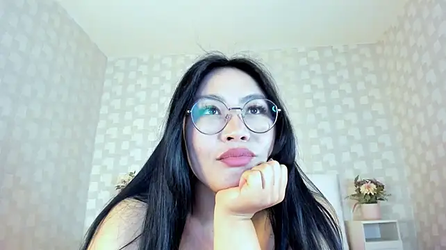 NatsumiHun webcam show