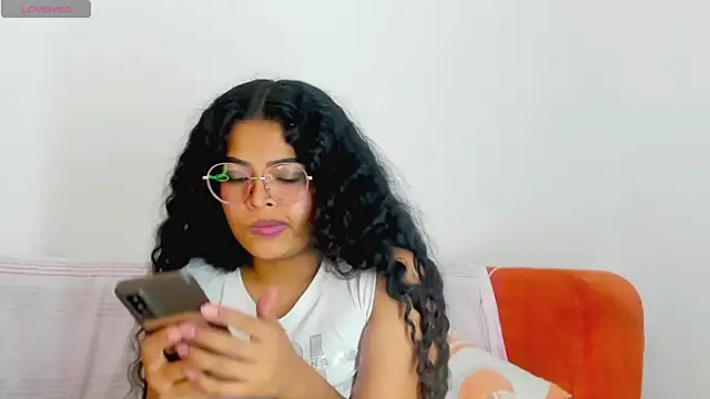 צ'אט XXX בשידור חי של moana_taylor