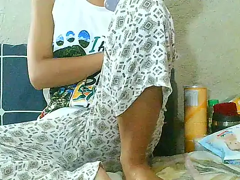 Chatroom XXX en direct de PinaySkinnyGirl
