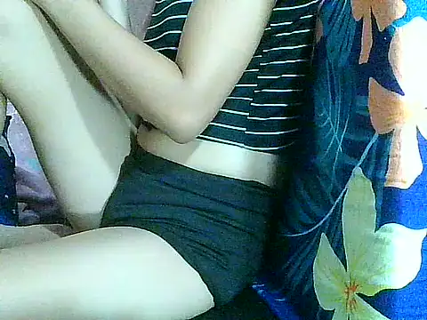 PinaySkinnyGirl Live XXX Chat
