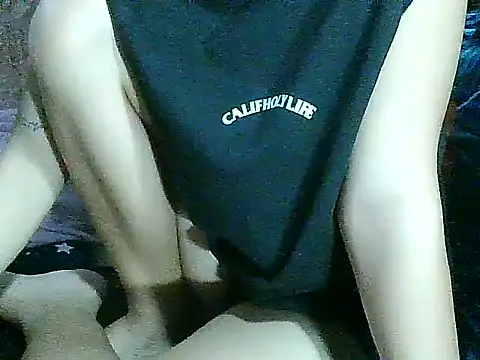 Chatroom XXX en direct de PinaySkinnyGirl
