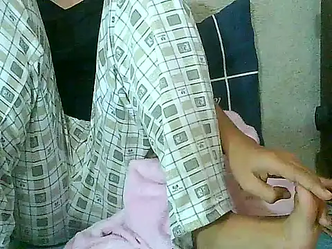 PinaySkinnyGirl's Live XXX Chat