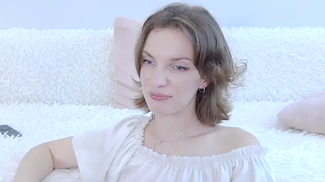 Beauty_Alex Adlı Modelin Canlı XXX Sohbeti