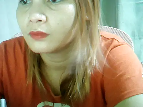 ashlylove25's Live Chat Room