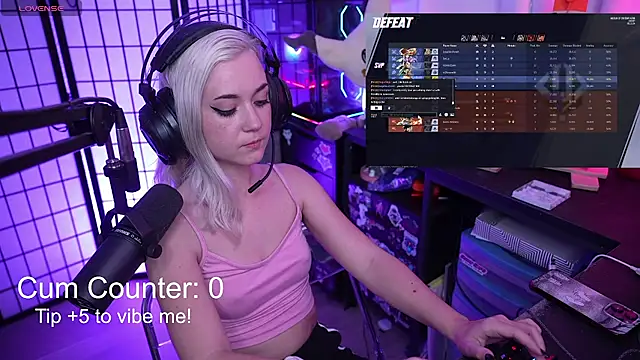 GhostieGhoo's Live XXX Chat