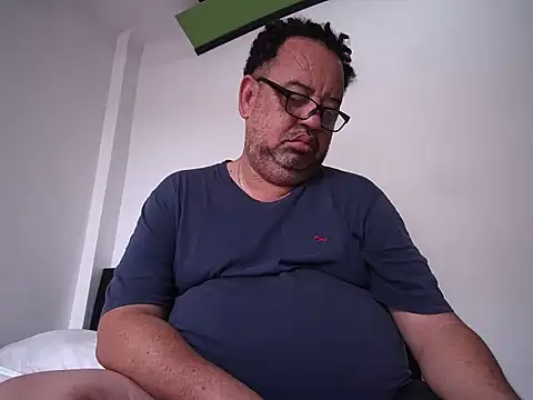 הופעת וובקאם של djtomxxx2777