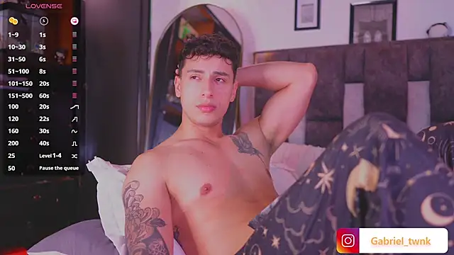 I_Gabriel Adlı Modelin Web Kamerası Şovu