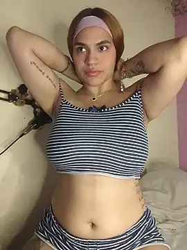 Pertunjukan Kamera Web SexyFriends_