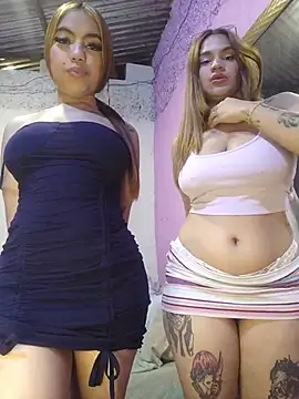 Pokazy przed kamerką – SexyFriends_