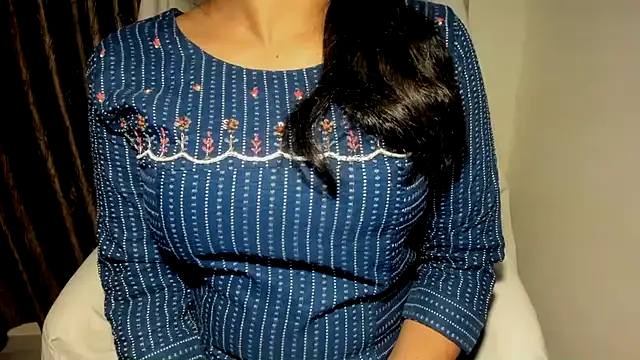 TheShyGirl_'s Webcam Show