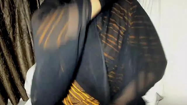 צ'אט XXX בשידור חי של TheShyGirl_