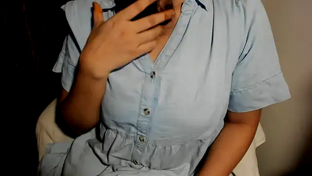 XXX chat uživo modela TheShyGirl_