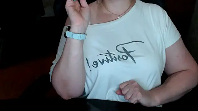 AlisaHot55 – live chatrum