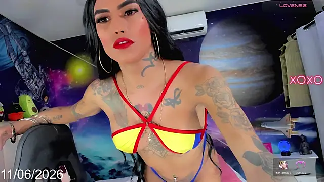 Nella_Dolls Adlı Modelin Web Kamerası Şovu