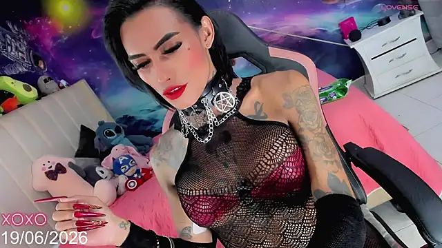 Nella_Dolls Show Webcam