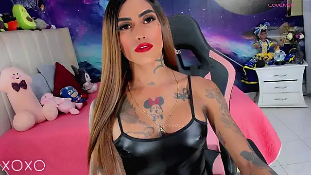 Nella_Dolls Adlı Modelin Web Kamerası Şovu