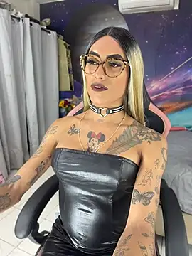 Nella_Dolls' Webcam Show