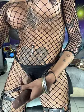 Nella_Dolls Webcamshow