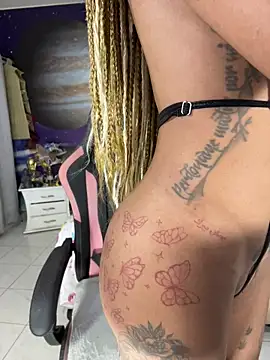 Nella_Dolls Шоу с уебкамера