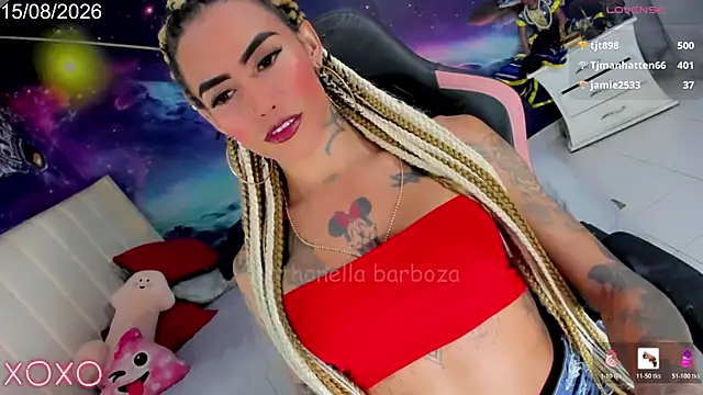 Show de Nella_Dolls na webcam