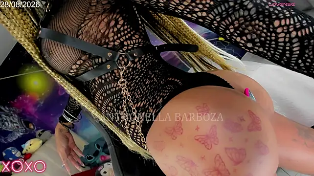 Nella_Dollsのウェブカメラショー