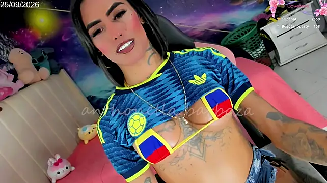 Nella_Dolls Adlı Modelin Web Kamerası Şovu
