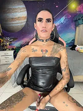 Show modela Nella_Dolls na web-kameri