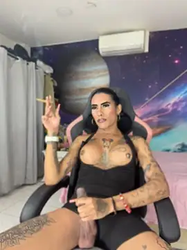 Nella_Dolls Adlı Modelin Web Kamerası Şovu