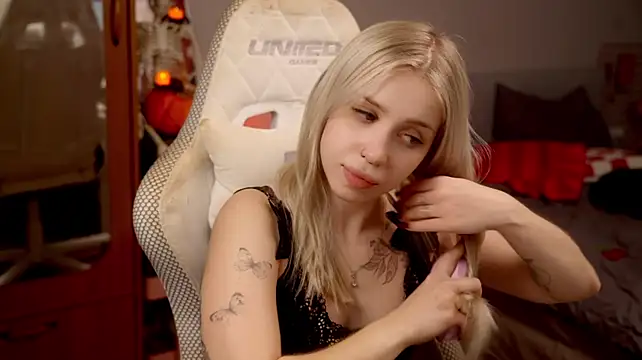 ho1yho1en Live XXX chat