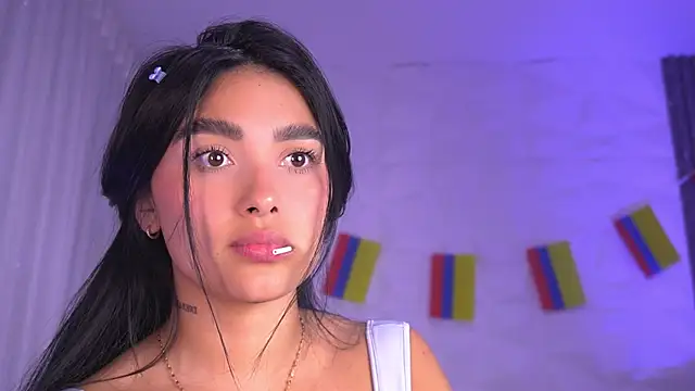 katy_rioss Adlı Modelin Canlı XXX Sohbeti