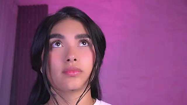 katy_rioss Adlı Modelin Canlı XXX Sohbeti