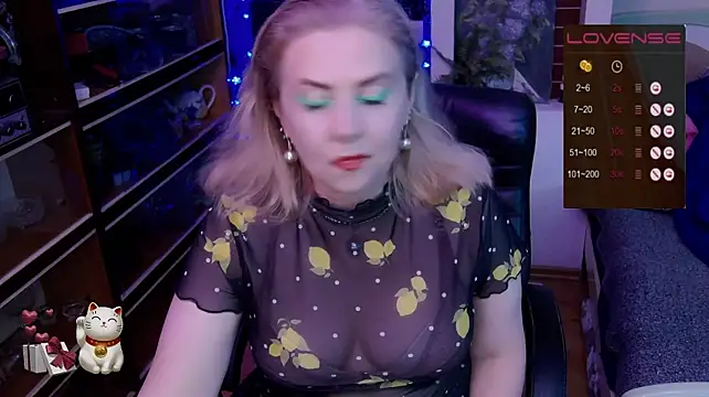 XXX chat uživo modela Delicecat
