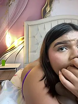 Lia_sexx: διαδικτυακό σόου στην κάμερα