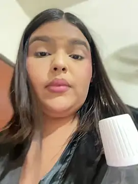 Lia_sexx Adlı Modelin Canlı XXX Sohbeti