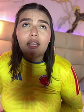 Lia_sexx élő XXX-chatje