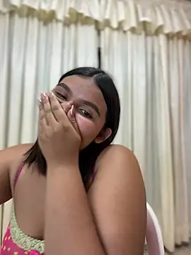 دردشة Lia_sexx الجنسية المباشرة