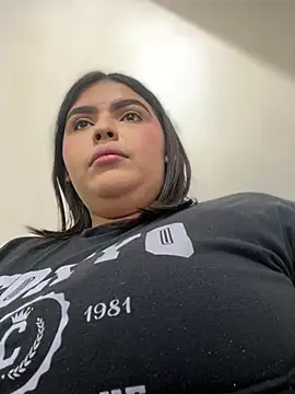 Lia_sexx XXX чат на живо