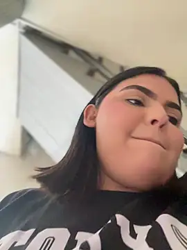 Chat +18 de Lia_sexx ao vivo