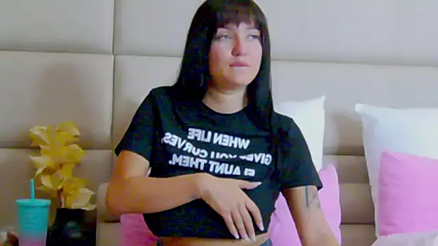 NadiaKeyss Live XXX-chat