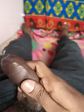 LookingForFemalePartner Webcam-Show