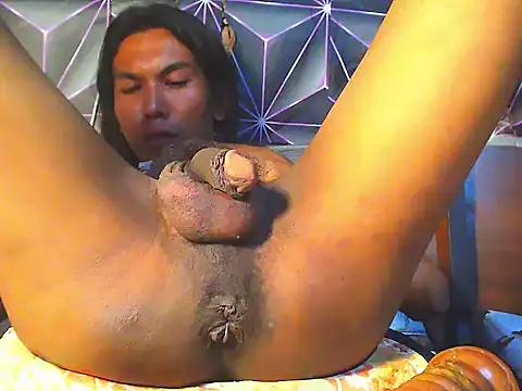 DirtyJudi Show in webcam