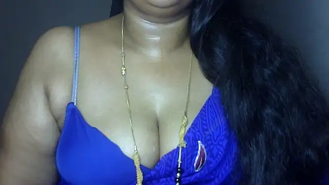 Chat +18 de Nithya_forever ao vivo