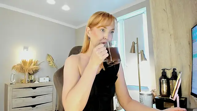 HotyPlays – Kamerová šou
