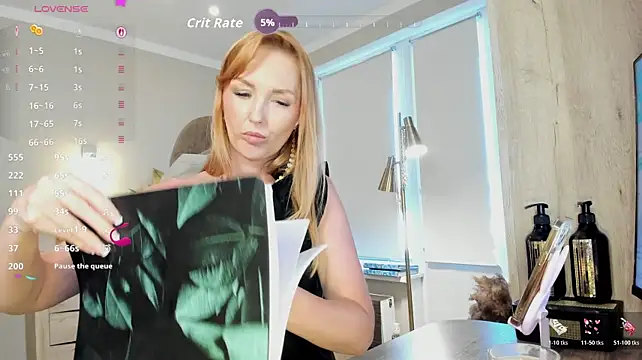 HotyPlays Chat XXX in diretta