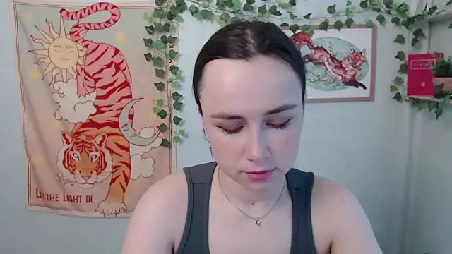 Sala de chat ao vivo de VeryVeryVeryShy_