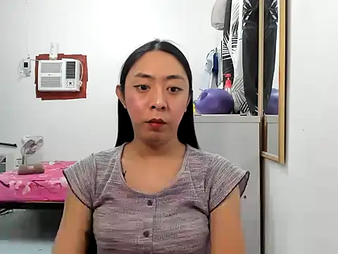 ErikaJayne4u 在線直播表演