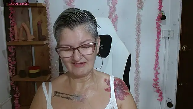 Chat XXX ao vivo de bety-cum2