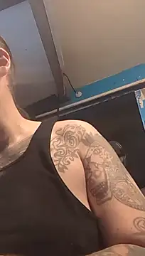 faded206 Show in webcam