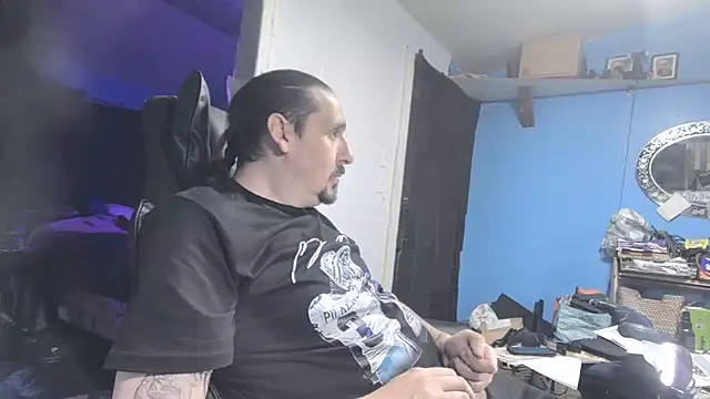 faded206 Show in webcam